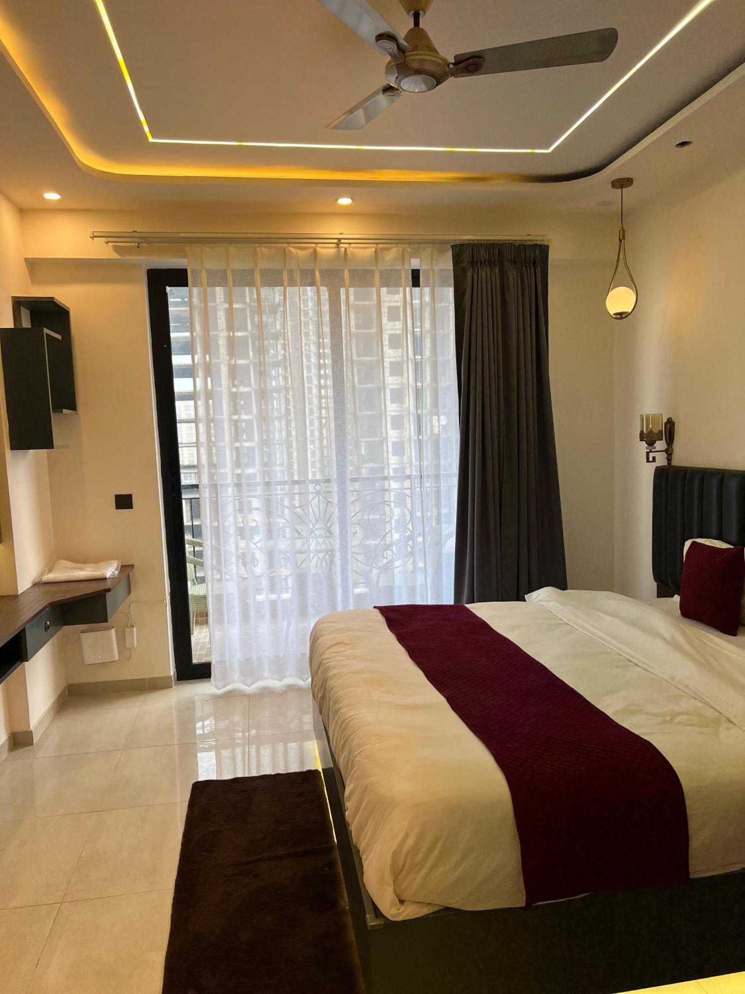 Leisure Homes Apartment *
