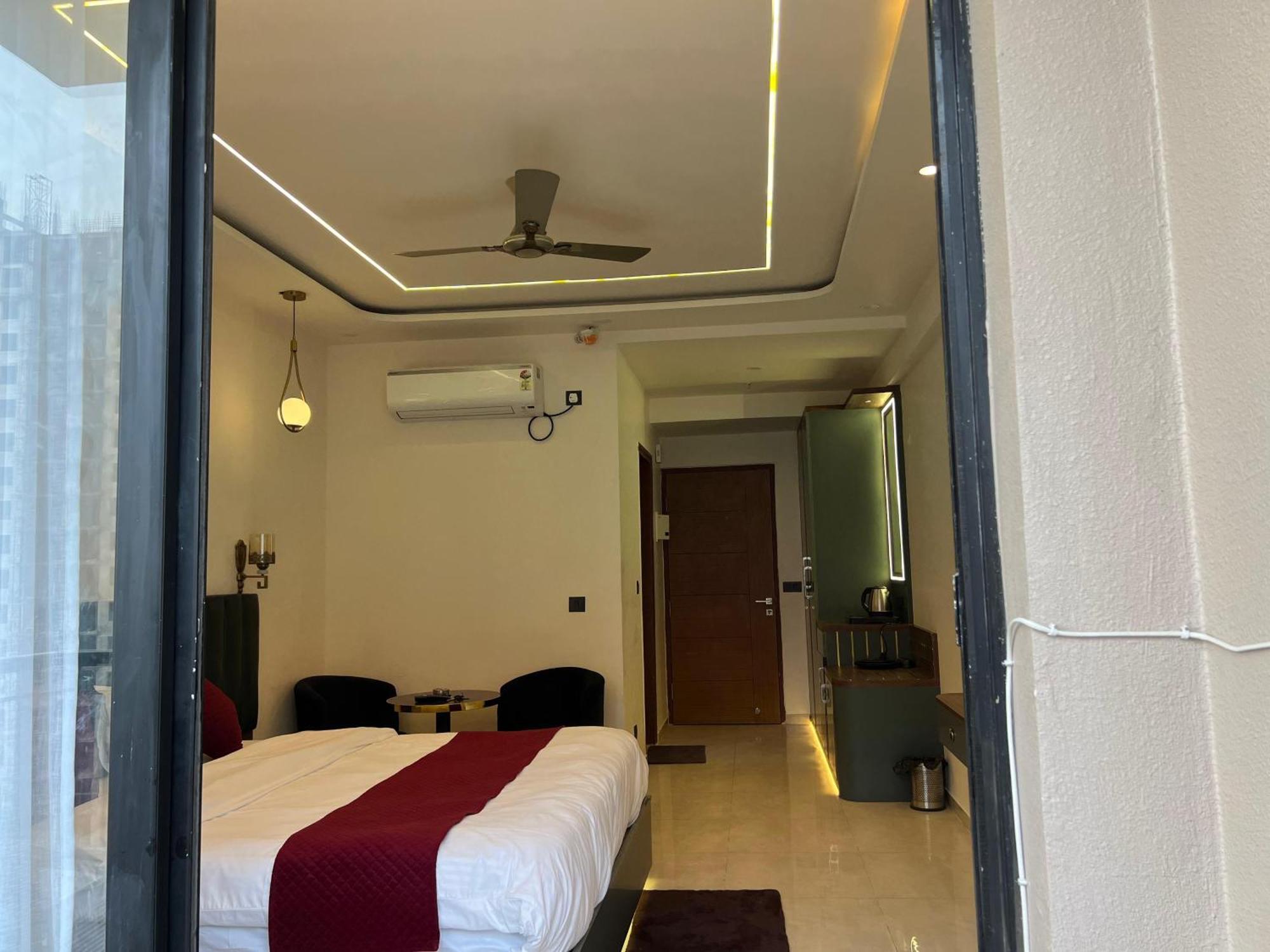 Apartment Leisure Homes *