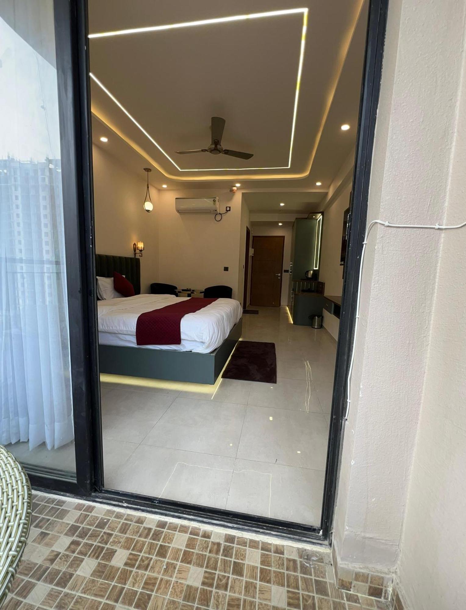 Leisure Homes * Lucknow